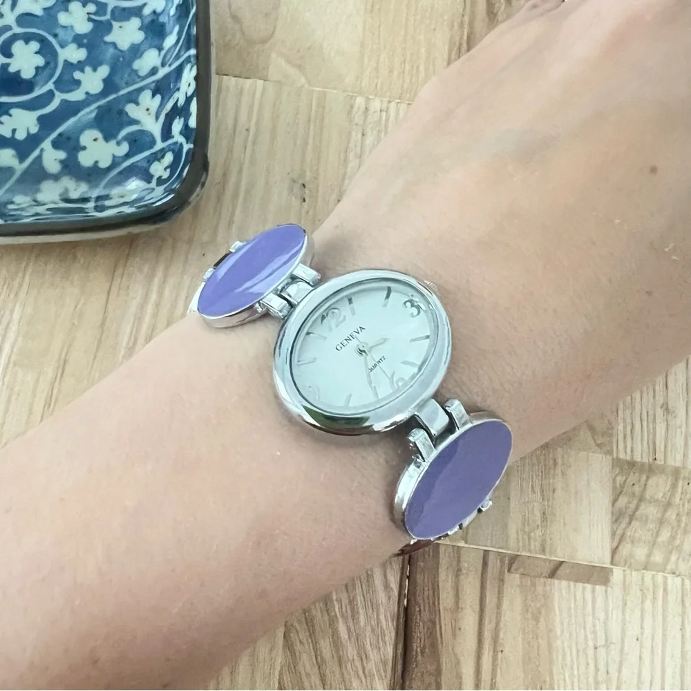 Geneva ladies oval silver tone purple bracelet fashion watch NEW BATTERY